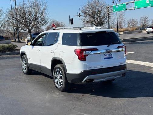 2023 GMC Acadia AWD SLT