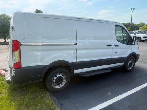 Oxford White 2018 Ford Transit-250 Base