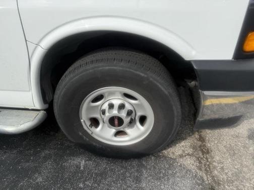 2023 GMC Savana 2500 Work Van