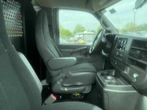 2023 GMC Savana 2500 Work Van