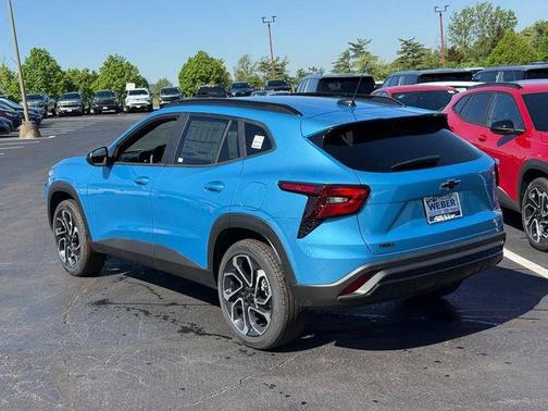 Marina Blue Metallic 2026 Chevrolet Trax FWD 2RS