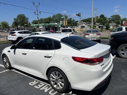 2018 Kia Optima LX