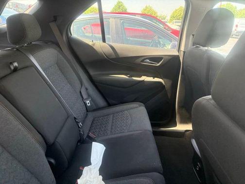 Blue Glow Metallic 2023 Chevrolet Equinox 1LT
