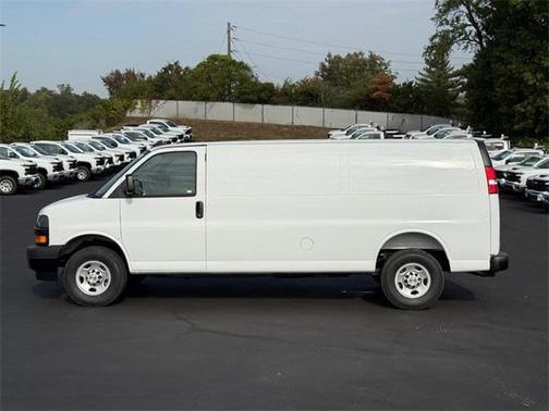 2025 Chevrolet Express 3500 RWD 3500 Extended Wheelbase WT