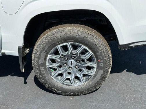Summit White 2026 Chevrolet Colorado Z71