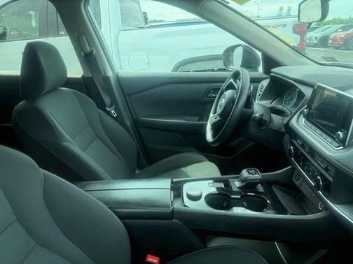 Glacier White 2024 Nissan Rogue S