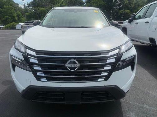 Glacier White 2024 Nissan Rogue S