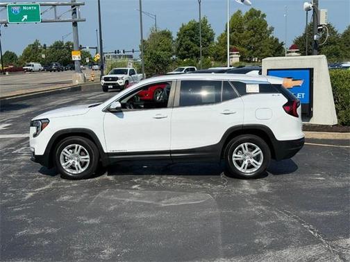2022 GMC Terrain SLE
