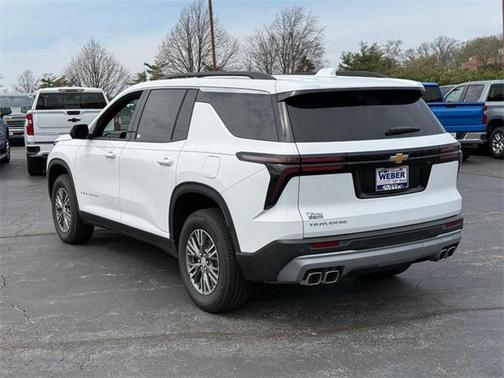 2025 Chevrolet Traverse LT