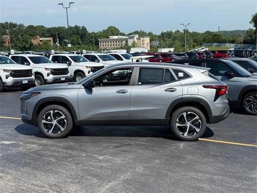 2025 Chevrolet Trax FWD 1RS