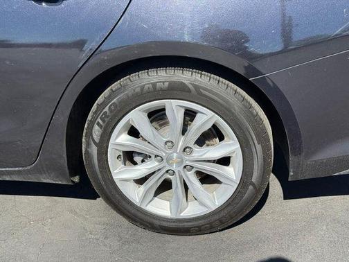 Dark Ash Metallic 2023 Chevrolet Malibu FWD 1LT
