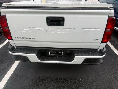 Summit White 2022 Chevrolet Colorado LT