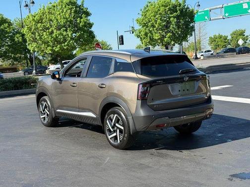 Canyon Bronze Metallic 2026 Nissan Kicks SV