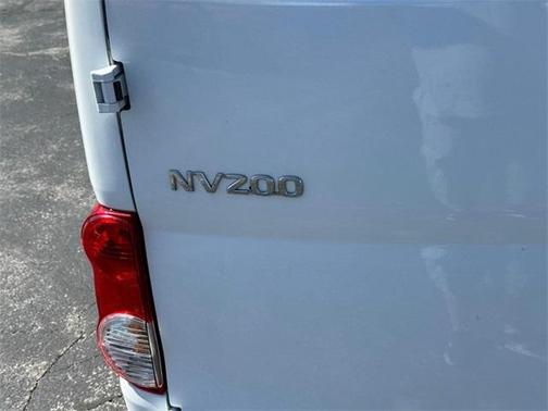 2021 Nissan NV200 SV