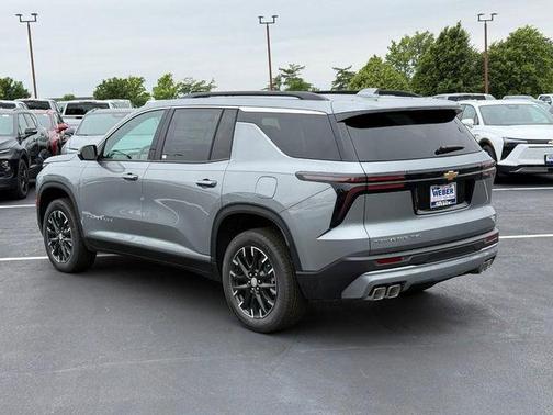 Sterling Gray Metallic 2026 Chevrolet Traverse LT