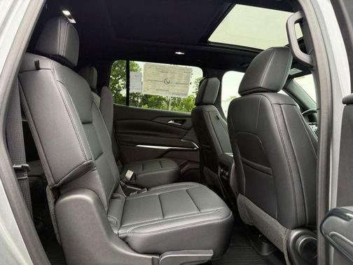 Sterling Gray Metallic 2026 Chevrolet Traverse LT