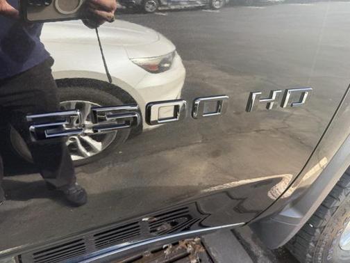 2022 Chevrolet Silverado 2500 Custom