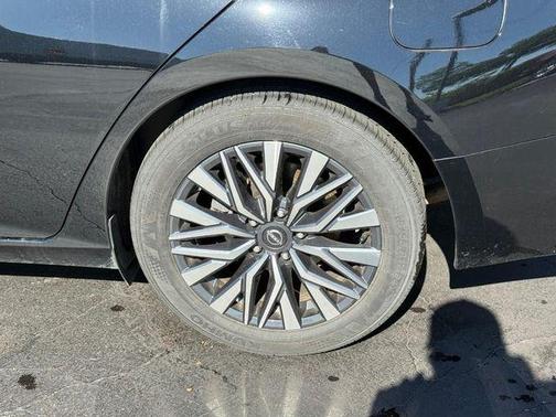 Super Black Clearcoat 2025 Nissan Altima 2.5 SV