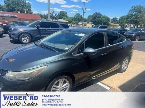 Graphite Metallic 2017 Chevrolet Cruze LT