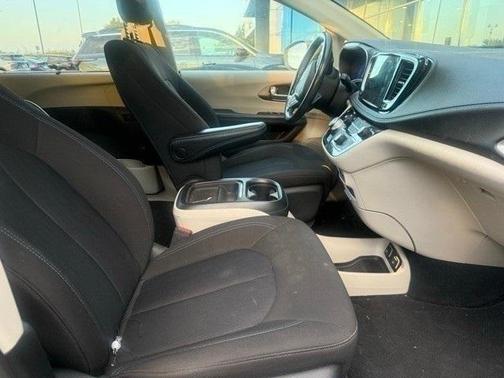 2021 Chrysler Pacifica Touring