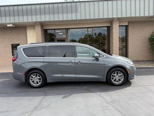 2021 Chrysler Pacifica Touring