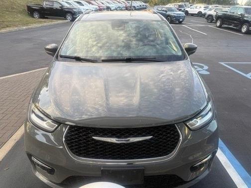 2021 Chrysler Pacifica Touring