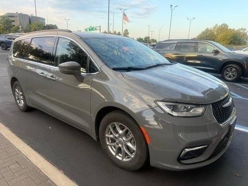 2021 Chrysler Pacifica Touring
