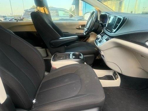 2021 Chrysler Pacifica Touring