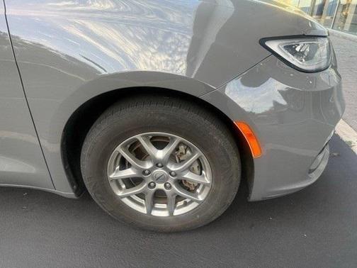 2021 Chrysler Pacifica Touring