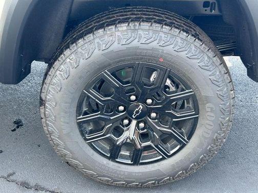 White Sands 2026 Chevrolet Colorado Trail Boss
