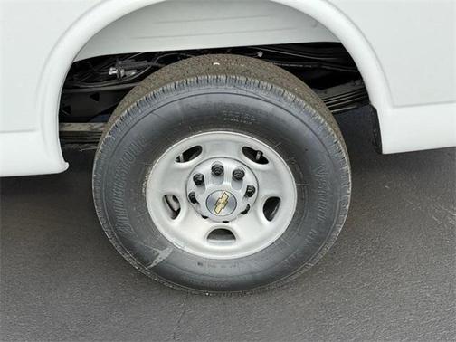 2025 Chevrolet Express 3500 RWD 3500 Regular Wheelbase WT