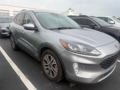 Iconic Silver Metallic 2022 Ford Escape SEL