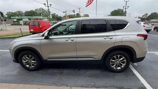 2019 Hyundai SANTA FE SE 2.4