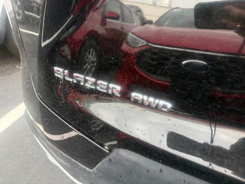 Black 2025 Chevrolet Blazer 2LT