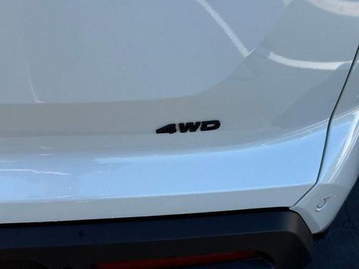 Pearl White Tricoat/Super Black 2023 Nissan Pathfinder Rock Creek 4WD