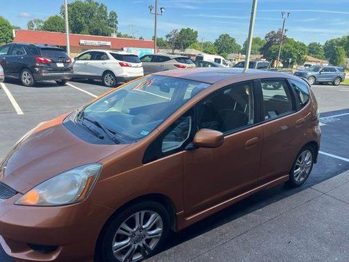 Orange Revolution Met 2009 Honda Fit Sport