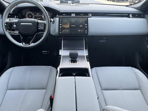 2026 Land Rover Range Rover Velar P400 Dynamic SE