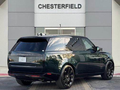 2025 Land Rover Range Rover P400 SE 7 Seat