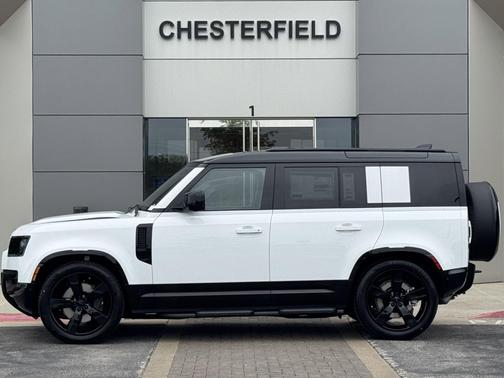 Fuji White 2026 Land Rover Defender P400 X-Dynamic SE