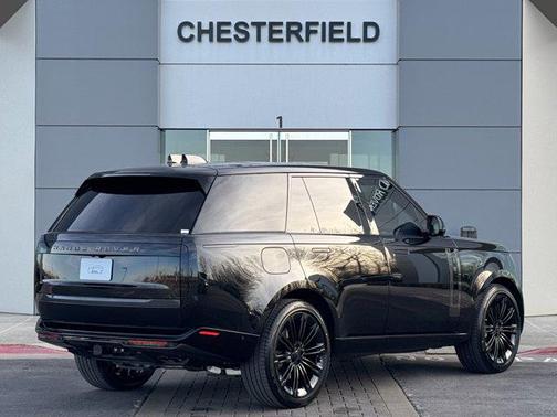 2026 Land Rover Range Rover P530 SE