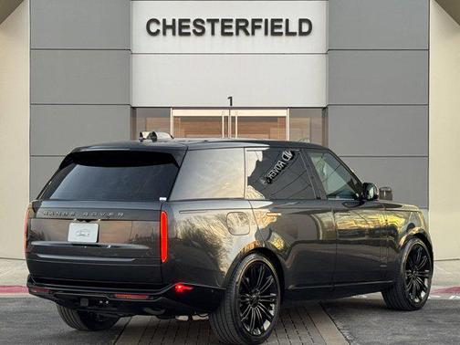 2026 Land Rover Range Rover P400 SE 7 Seat