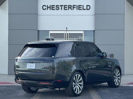 2025 Land Rover Range Rover P400 SE