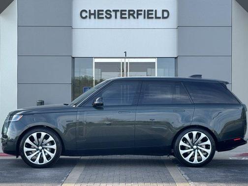 2025 Land Rover Range Rover P400 SE