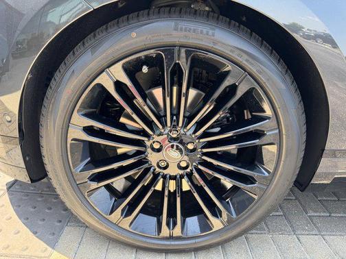 2026 Land Rover Range Rover Velar P400 Autobiography