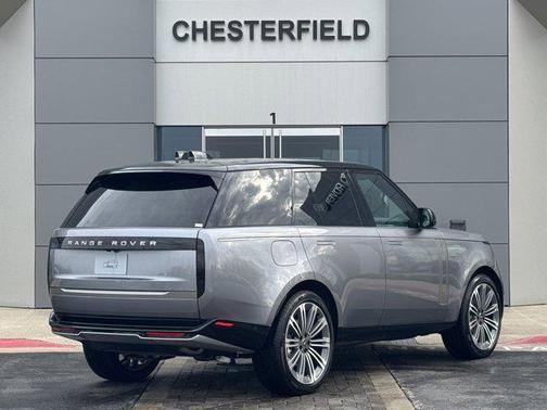 2025 Land Rover Range Rover P400 SE