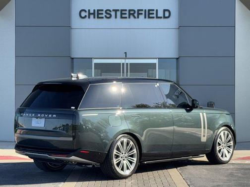 2025 Land Rover Range Rover P530 SE 7 Seat