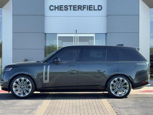 2025 Land Rover Range Rover P530 SE 7 Seat
