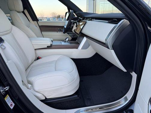 2026 Land Rover Range Rover P400 SE