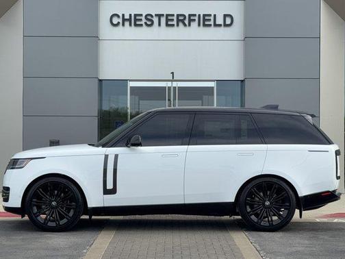 2025 Land Rover Range Rover P400 SE
