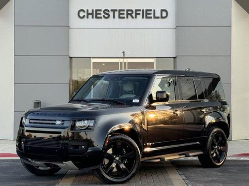 2025 Land Rover Defender 110 V8
